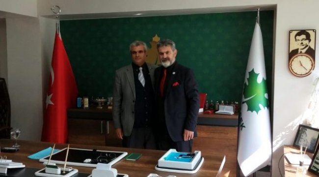 Gelecek Partisi İzmir 'esnaf masasi' kurdu