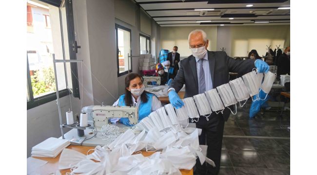 Selvitopu maske üretimini inceledi