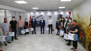 Başkan Batur’dan gençlere teşekkür