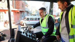 Bayraklı’da 9 mahalleye 143 ton asfalt