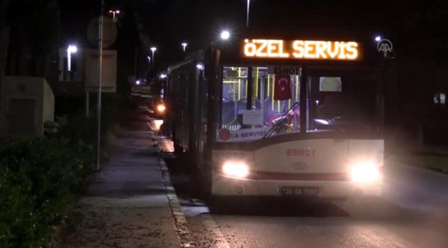 Burkina Faso ve Gine'den gelen 122 Türk vatandaşı İzmir'de