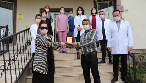 Hayvan dostu hizmetlere ‘teşekkür’ plaketi