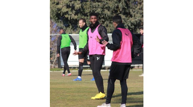 Helder Tavares: Korona Virüs Bizim Gibi Takımları Çok Etkiledi