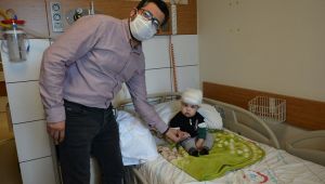 Kafa Derisi Olmayan Minik Yavuz Selim Hayata Tutundu