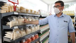 Karşıyaka Cumhuriyet Mahallesi’nde ‘Kent Market’ açıldı