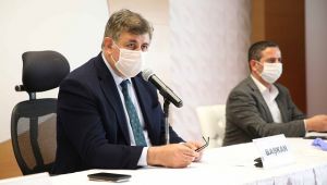 Karşıyaka’da pazar yerlerine özel müdürlük