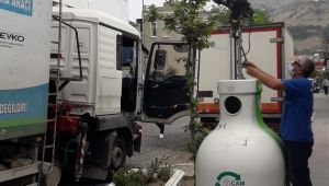 Bir ay içinde 11 ton atık şişe toplandı