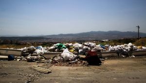 Doğa düşmanları bariyerleri yıktı doğayı kirletti 