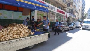 Karabağlar’da seyyar satıcılarla mücadele sürüyor!