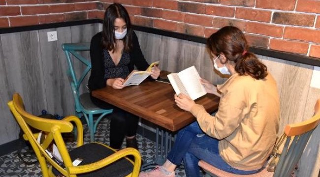 Kitaplı 'sosyal mesafe' önlemi