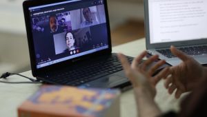 Ünlü isimler Bayraklı’da Nazım’ı anlattı