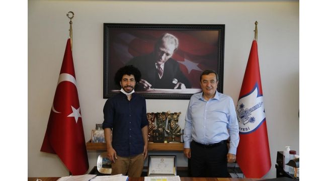 Agoralı Ferhat’a Batur desteği