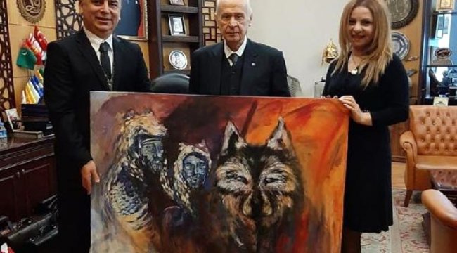 Akademisyen kardeşlerden Bahçeli'ye 23'üncü yıl hediyesi