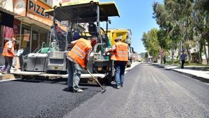 Bornova’da yollar yenileniyor