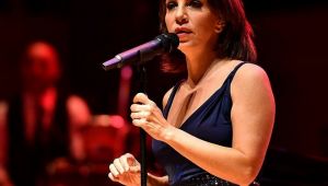 Çeşme'de Ünlü İsimler Müzik Ziyafeti Sunacak