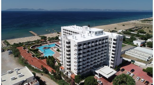 Grand Temizel’e Hem Güvenli Turizm Sertifikası Hem de Mavi Bayrak