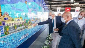 Halkapınar Metro İstasyonu’na dev çini pano