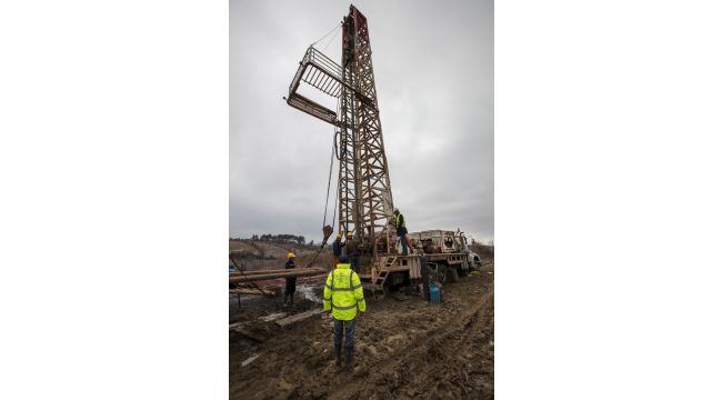 İZSU, 6 ilçede 30 kuyu daha açıyor