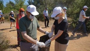 Yeşil, Mavi Ve Temiz Bir Ayvalık