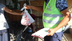 Bayraklı'da 74 aileye 150 kg et