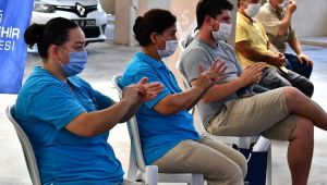 Büyükşehir’den apartman görevlilerine hijyen eğitimi