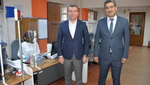 Başkan Koştu ehliyetini kimlik kartına tanıttı