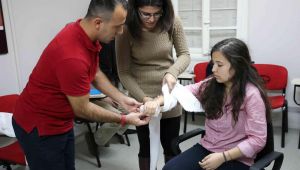  Karşıyaka Belediyesi’nden ilkyardım kursları