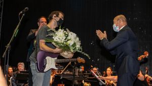 Mor ve Ötesi'nden İEF'de senfonik rock konseri