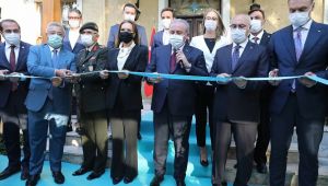 Türkiye’nin İlk Bayrak Müzesi Açıldı