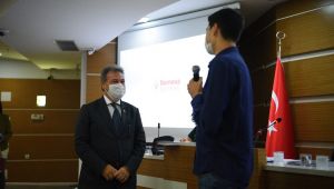  Başkan İduğ’dan başarılı gençlere ödül