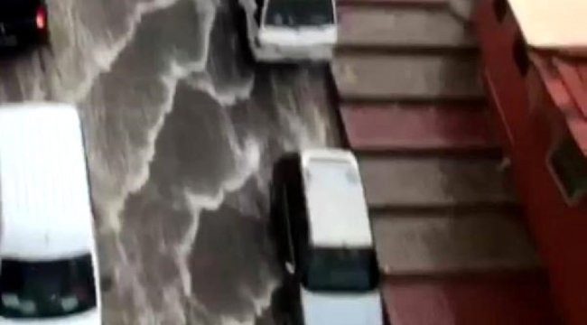 İzmir'de sağanak ve dolu yağışı - Çevre