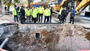 Başkan Soyer, taşkınları sona erdirecek projeleri yerinde inceledi