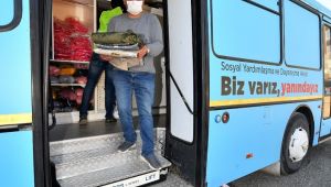 Büyükşehir’in giyim otobüsü depremzedelerin hizmetinde