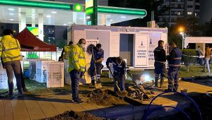 Depremzedeler için 4 noktada çamaşırhane kuruldu