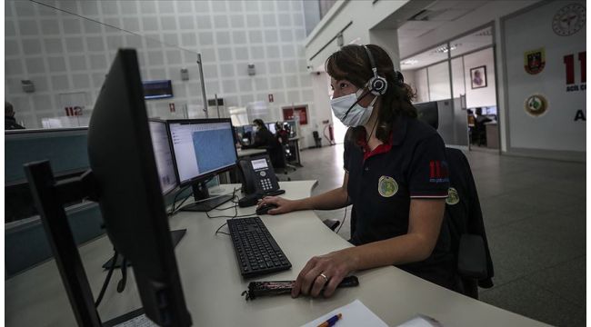 Enkaz altında kalanlar ile 112 görevlileri arasındaki konuşmalar kayıtlarda