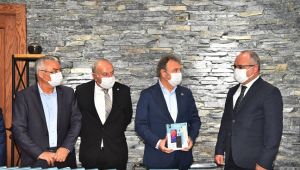 İş dünyasından tablet bağışı