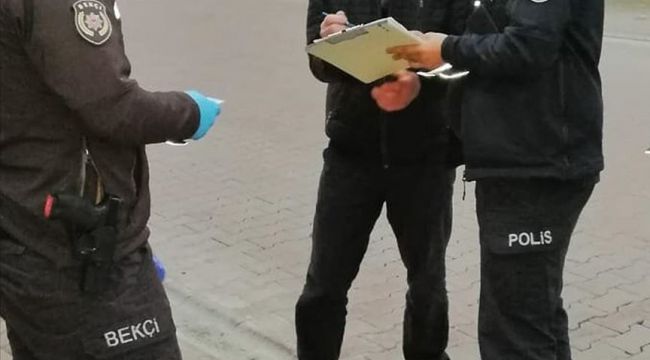 İzmir'de bir haftada Kovid-19 tedbirlerine uymayan 3 bin 461 kişiye ceza kesildi