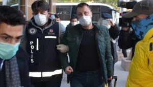Menemen Belediye Başkanı'nın da gözaltına alındığı operasyonda şüpheliler adliyeye sevk edildi