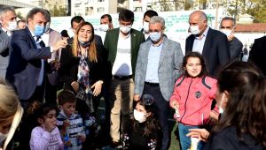  Minik depremzedeler için moral etkinlikleri