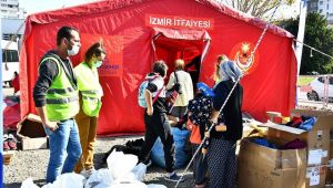 Parklardaki çadırlar Bayraklı'daki alana taşınıyor