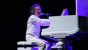 Timur Selçuk hayatını kaybetti