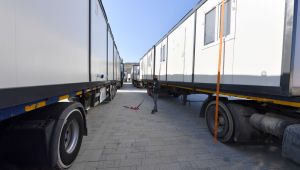 Türkerler’den depremzedelere 100 konteyner 