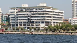 Büyükşehir Belediyesi ve Konak Belediyesi Kemeraltı Çarşısı'na taşınsın çağrısı