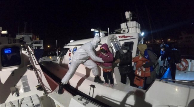 İzmir'de 56 göçmen kurtarıldı
