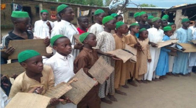 İzmir'den Cibuti'ye 30 bin Kur'an-ı Kerim gönderildi