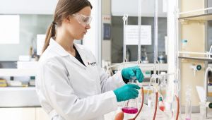 Konsantre Güneş Enerjisi İle Karbondioksitten Kimyasal Madde Üretecek