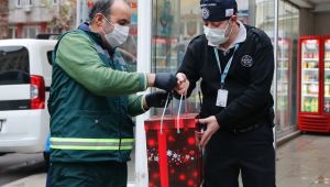 Batur, görev başındaki sağlık çalışanlarını unutmadı