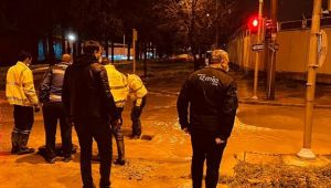 Buca Belediyesi geceden sabaha sağanağa karşı seferber oldu