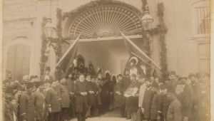 İzmir Büyükşehir Belediyesi ilk hizmet binasına döndü