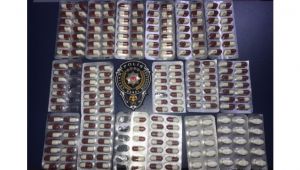 İzmir'de 210 uyuşturucu hap ele geçirildi